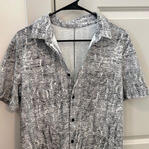 Lululemon Black/White Striped Button Down Short Sleeve Shirt (Large)